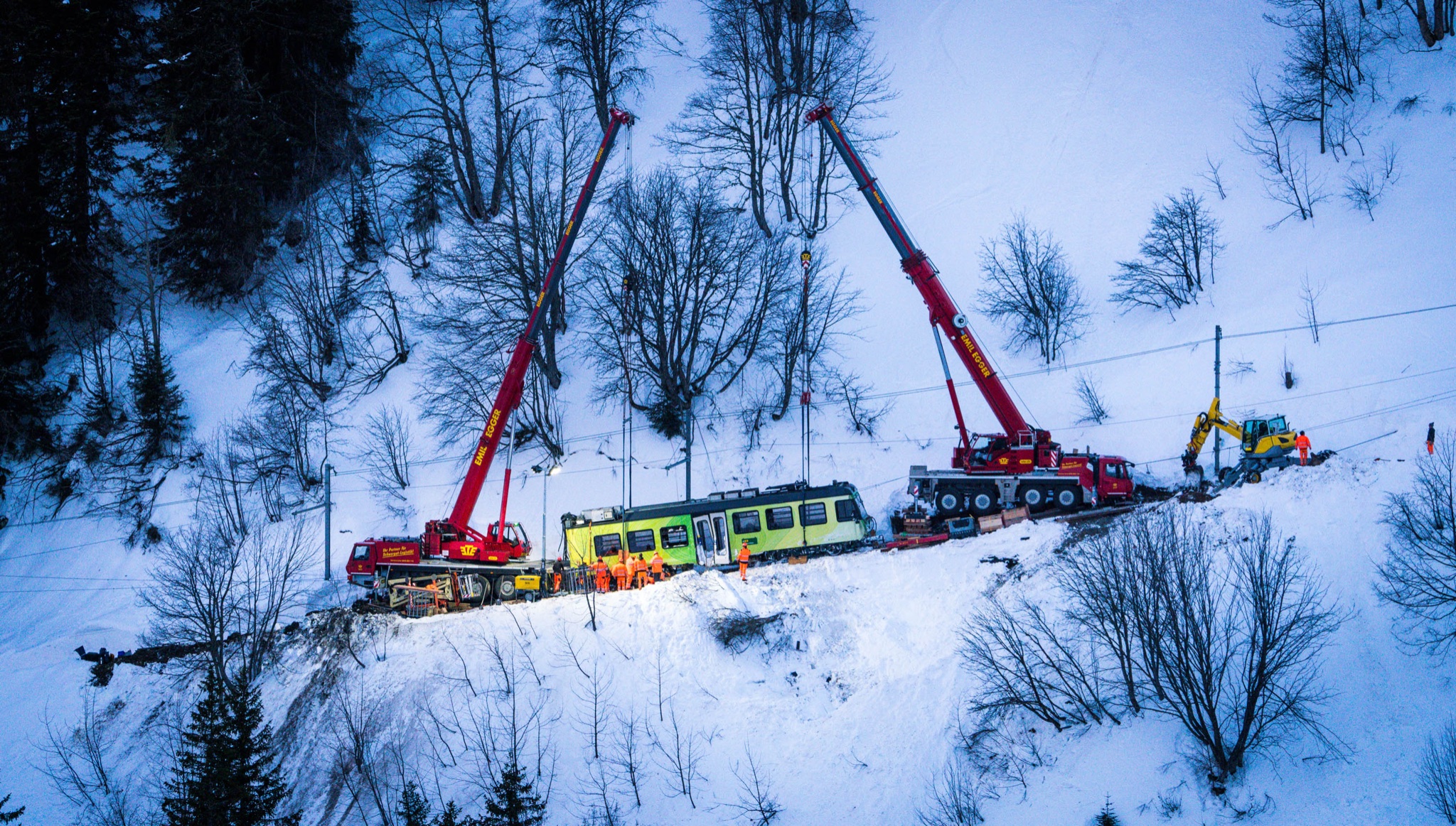 La voiture du train Bex-Villars-Bretaye a pu être remise sur les rails hier